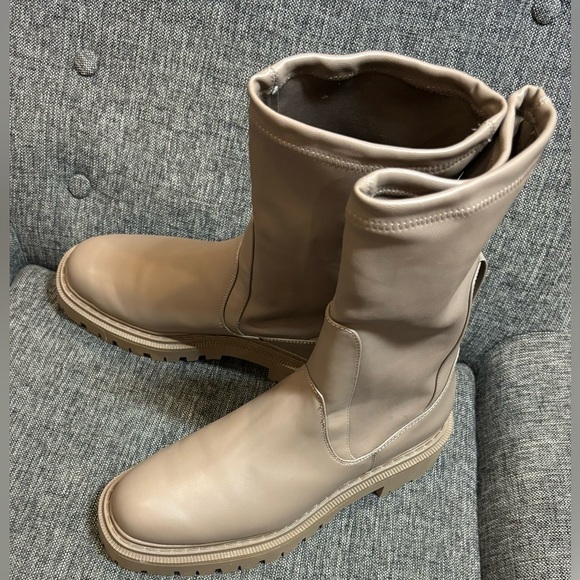 H&M Chelsea mid-calf lug platform sole taupe tan faux leather boot. 10 - Picture 8 of 13